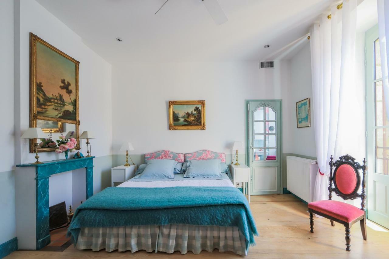 1 Logis A Domme - Piscine & Spa Екстер'єр фото